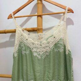 Camisa Romántica verde