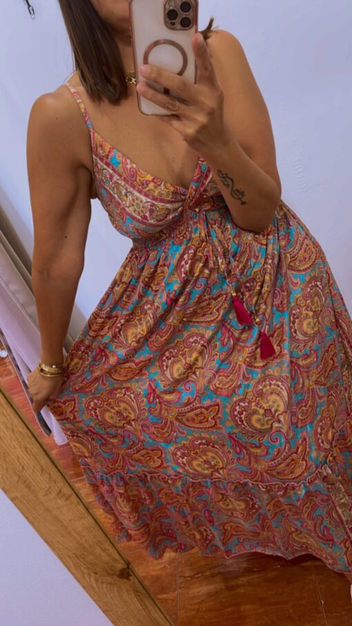 Vestido hindú rosa